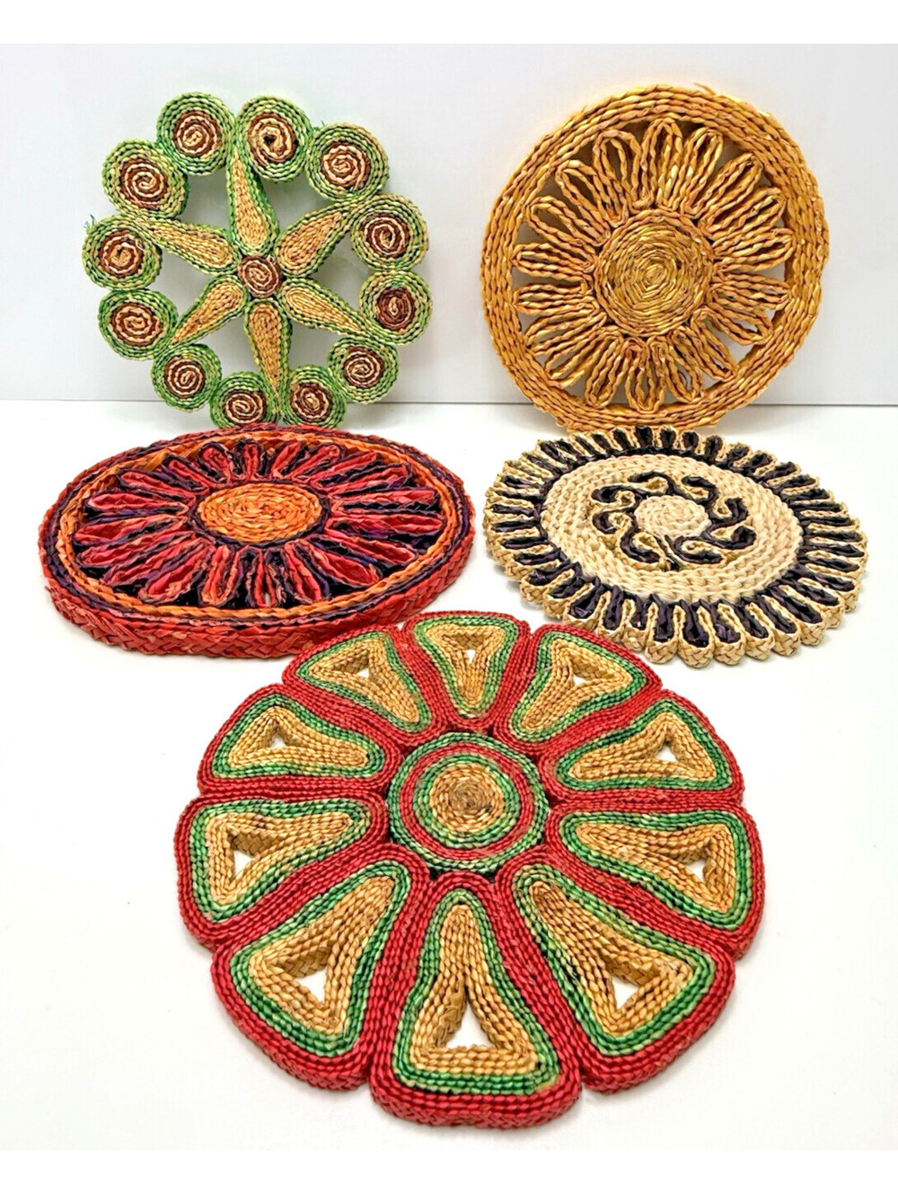 5 Vtg Raffia 7” Straw Trivets Lot Boho Flower Sunburst Handwoven Wall Decor